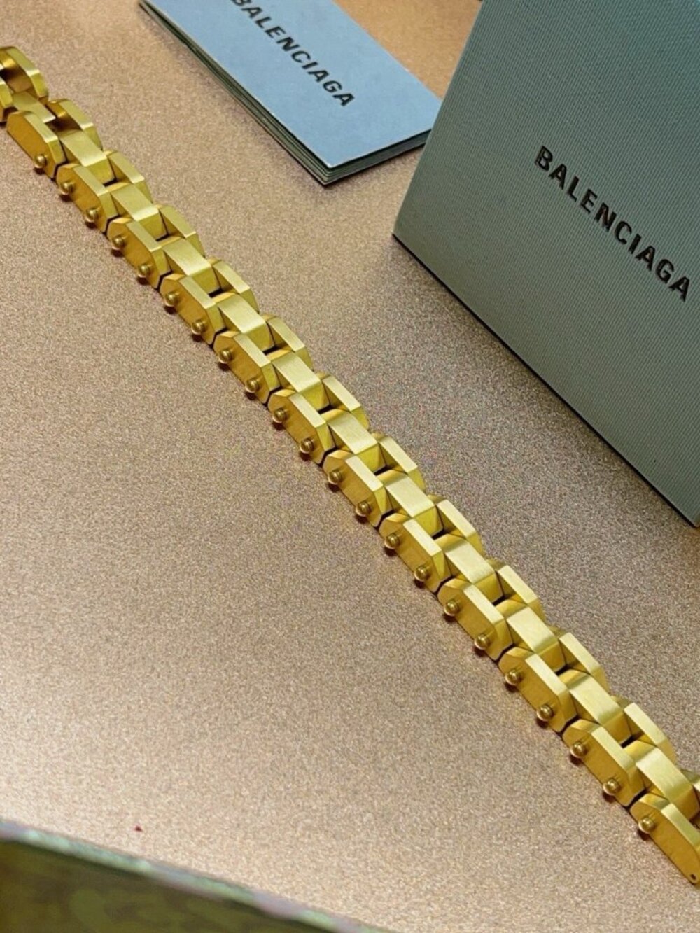 women and  men  Balenciaga bracelet - Picture 2 of 8